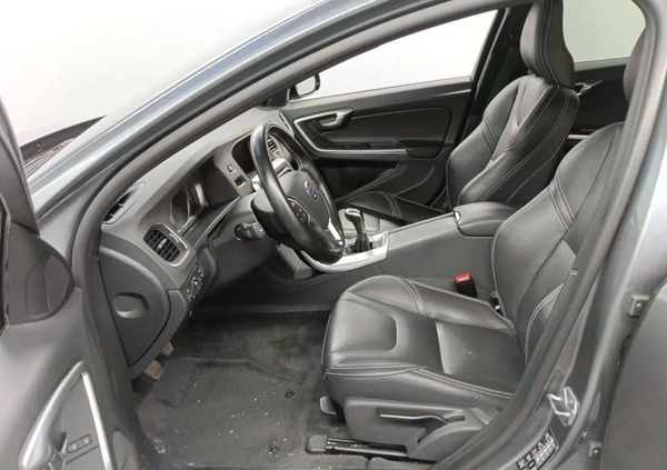 Volvo V60 cena 68500 przebieg: 115462, rok produkcji 2018 z Głogówek małe 254